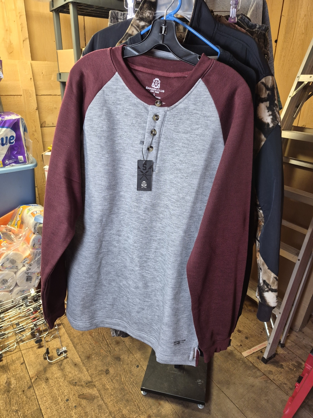Sahara Club Men's Burgundy Raglan Henley Sweatshirt Bin 59